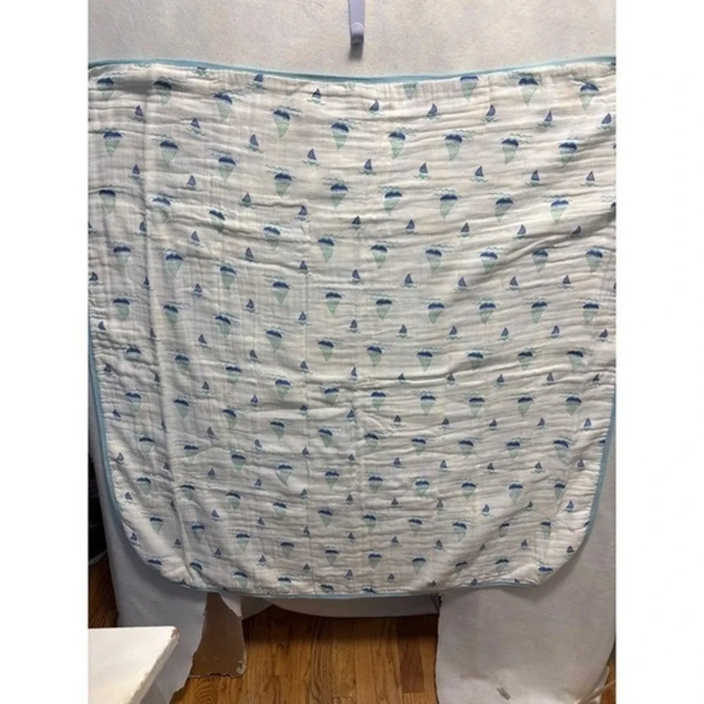 Aden + Anais Dream Blanket Baby  41x41 White Blue Nautical Sailboat Anchor